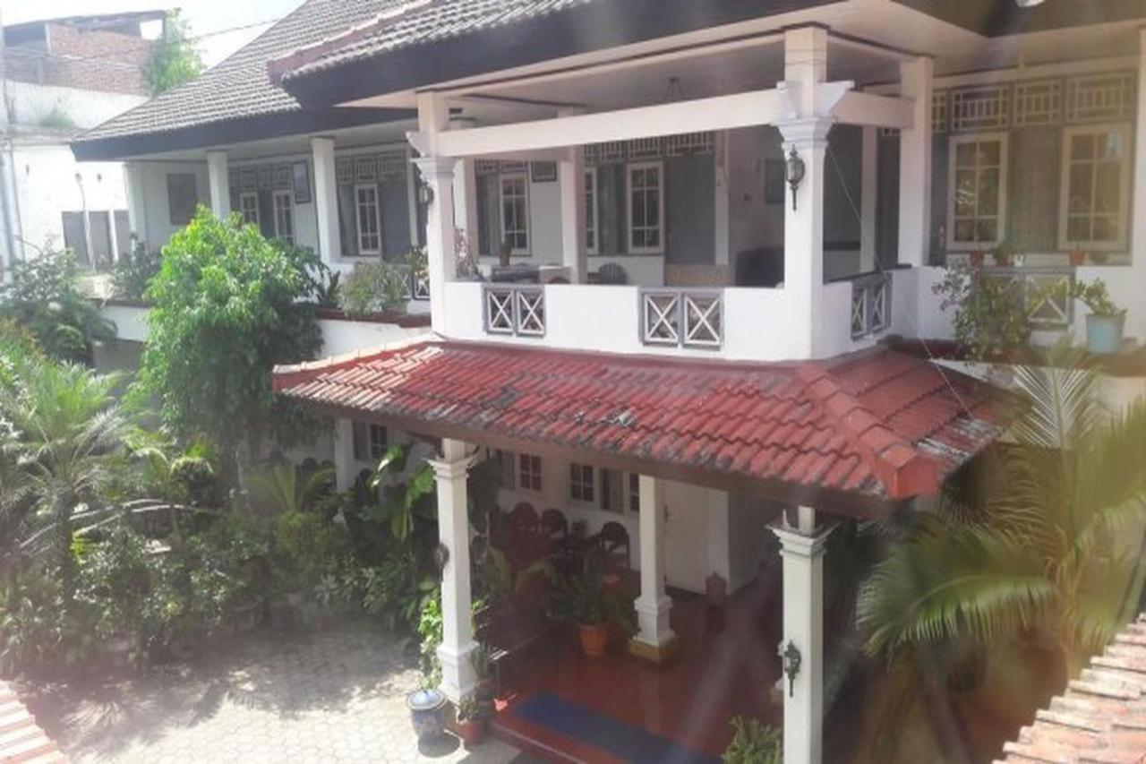 Hotel Airlangga Mataram Ngoại thất bức ảnh