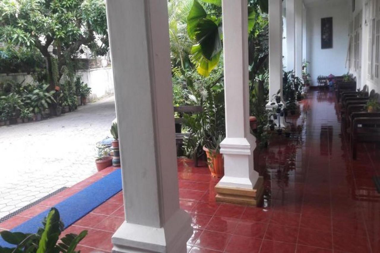 Hotel Airlangga Mataram Ngoại thất bức ảnh