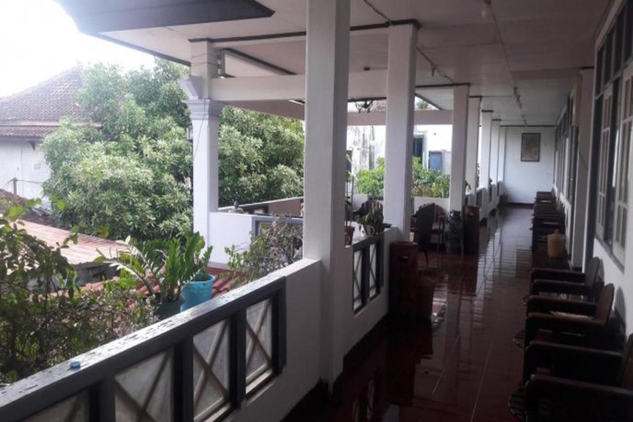 Hotel Airlangga Mataram Ngoại thất bức ảnh