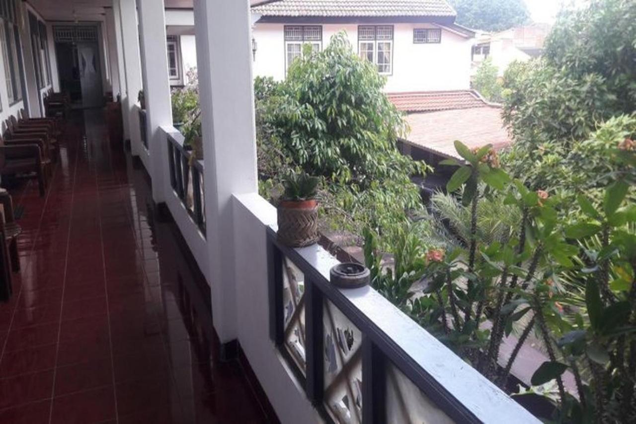 Hotel Airlangga Mataram Ngoại thất bức ảnh